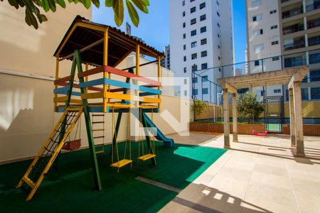 Apartamento à venda com 120m², 3 quartos e 3 vagas Apartamento à venda com 120m², 3 quartos e 3 vagasÁrea comum - Playground