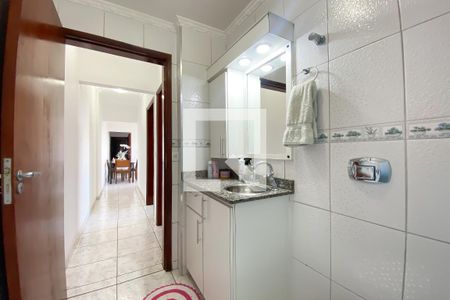 Apartamento à venda com 64m², 2 quartos e 1 vaga Apartamento à venda com 64m², 2 quartos e 1 vagaBanheiro