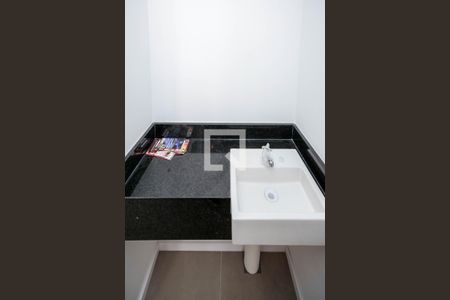 Banheiro de apartamento para alugar com 1 quarto, 34m² em Piedade, Rio de Janeiro