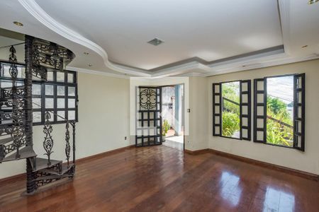 Sala de casa à venda com 4 quartos, 335m² em Alto Caiçaras, Belo Horizonte