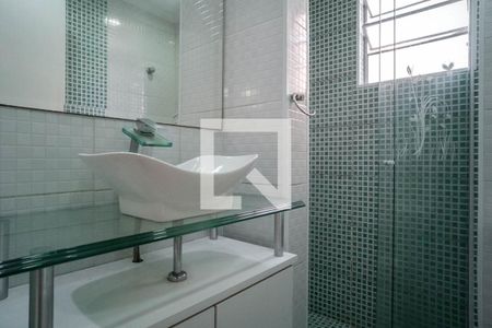 Apartamento para alugar com 67m², 2 quartos e 1 vagaBanheiro 