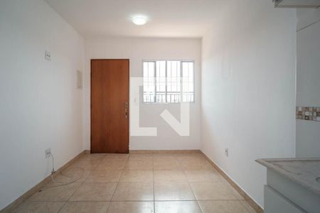 Sala/cozinha
 de apartamento para alugar com 2 quartos, 42m² em Parque Cisper, São Paulo