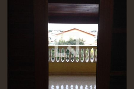 Casa à venda com 3 quartos, 182m² em Jardim Santa Clara, Guarulhos