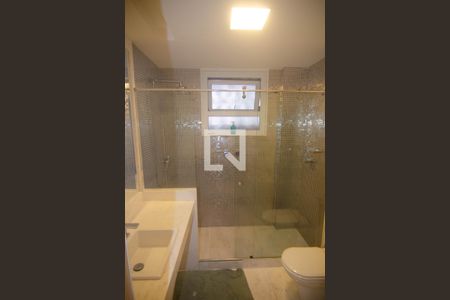 Apartamento à venda com 306m², 3 quartos e 1 vaga Apartamento à venda com 306m², 3 quartos e 1 vagaBanheiro