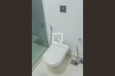 Apartamento à venda com 306m², 3 quartos e 1 vaga Apartamento à venda com 306m², 3 quartos e 1 vagaBanheiro