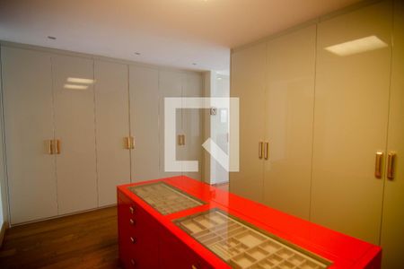 Apartamento à venda com 306m², 3 quartos e 1 vaga Apartamento à venda com 306m², 3 quartos e 1 vagaQuarto 3