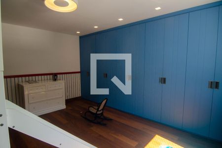 Apartamento à venda com 306m², 3 quartos e 1 vaga Apartamento à venda com 306m², 3 quartos e 1 vagaQuarto 2