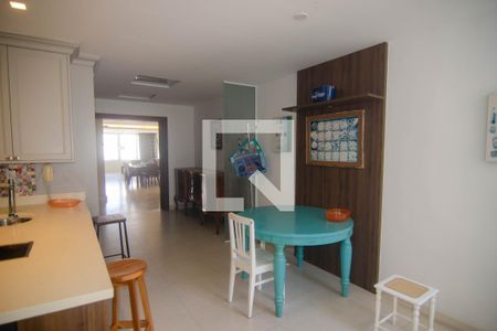 Apartamento à venda com 306m², 3 quartos e 1 vaga Apartamento à venda com 306m², 3 quartos e 1 vagaCozinha