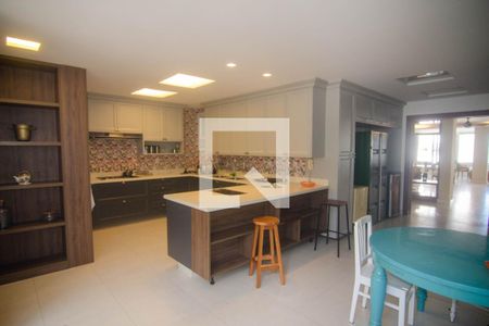 Apartamento à venda com 306m², 3 quartos e 1 vaga Apartamento à venda com 306m², 3 quartos e 1 vagaCozinha