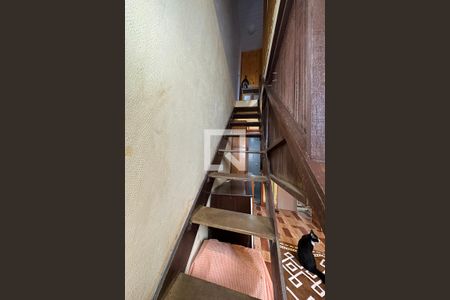 Escada de casa à venda com 2 quartos, 90m² em Santos Dumont, São Leopoldo