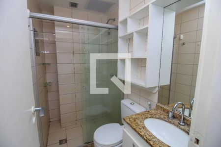Banheiro de kitnet/studio para alugar com 1 quarto, 32m² em Centro, Rio de Janeiro