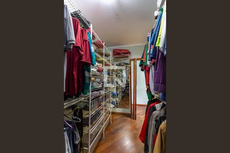 Casa à venda com 172m², 3 quartos e 2 vagasCloset da Suite