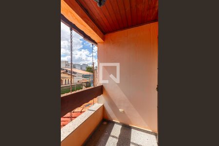 Casa à venda com 172m², 3 quartos e 2 vagasVaranda da Suite