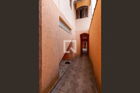 Casa à venda com 172m², 3 quartos e 2 vagasCorredor Externo