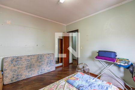 Casa à venda com 172m², 3 quartos e 2 vagasQuarto 2
