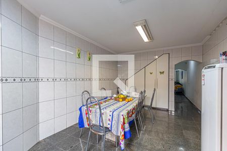 Casa à venda com 172m², 3 quartos e 2 vagasCozinha