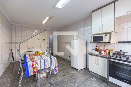 Casa à venda com 172m², 3 quartos e 2 vagasCozinha