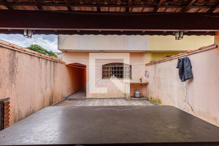 Casa à venda com 172m², 3 quartos e 2 vagasÁrea de Churrasco / Área de Serviço