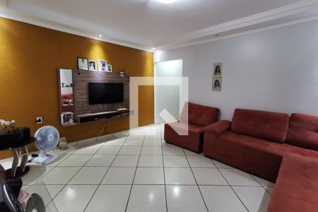 Sala de casa à venda com 3 quartos, 193m² em Parque Residencial Almerinda Chaves, Jundiaí