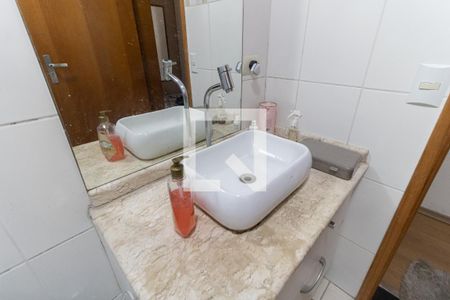 Casa à venda com 350m², 5 quartos e 6 vagasBanheiro da Suíte da Edícula 