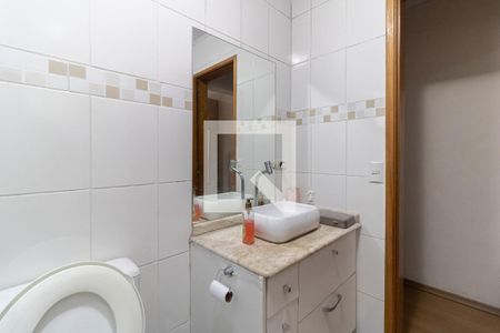 Casa à venda com 350m², 5 quartos e 6 vagasBanheiro da Suíte da Edícula 