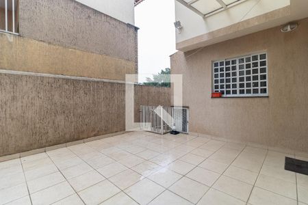 Casa à venda com 350m², 5 quartos e 6 vagasQuintal