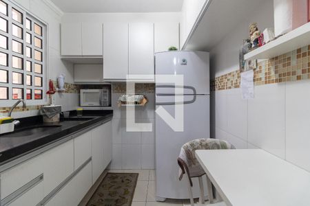 Casa à venda com 350m², 5 quartos e 6 vagasCozinha da Edícula 