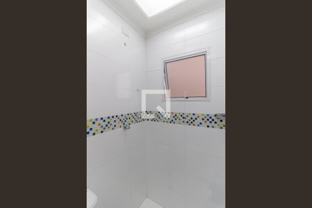 Casa à venda com 350m², 5 quartos e 6 vagasBanheiro da Suíte 3