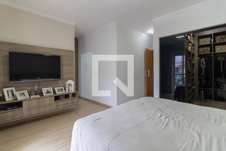 Casa à venda com 350m², 5 quartos e 6 vagasSuíte 1