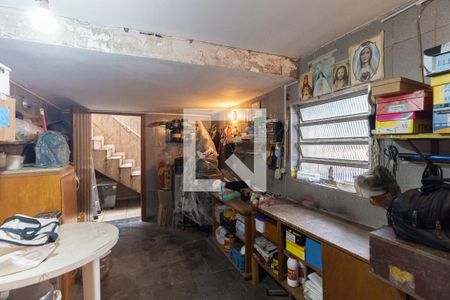 Casa à venda com 350m², 5 quartos e 6 vagasPorão