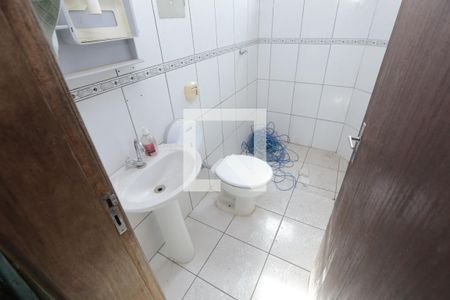 Banheiro de kitnet/studio para alugar com 1 quarto, 210m² em Eldorado, Contagem