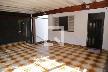 Casa à venda com 178m², 3 quartos e 2 vagasGaragem