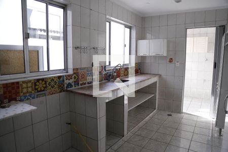 Casa à venda com 178m², 3 quartos e 2 vagasCozinha e Área de Serviço