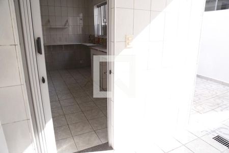 Casa à venda com 178m², 3 quartos e 2 vagasCozinha e Área de Serviço