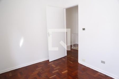 Casa à venda com 178m², 3 quartos e 2 vagasQuarto 2