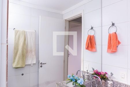 Apartamento à venda com 60m², 2 quartos e 1 vaga Apartamento à venda com 60m², 2 quartos e 1 vagaBanheiro