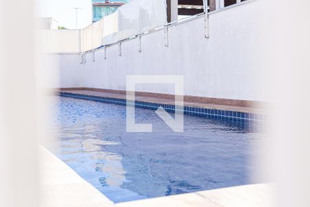 Apartamento à venda com 60m², 2 quartos e 1 vaga Apartamento à venda com 60m², 2 quartos e 1 vagaÁrea comum - Piscina