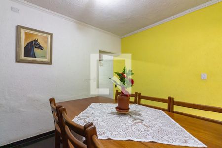 Casa à venda com 325m², 5 quartos e 4 vagas Casa à venda com 325m², 5 quartos e 4 vagasSala de Jantar