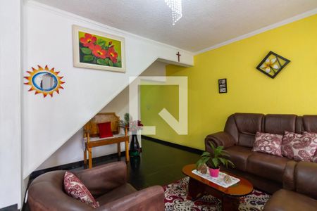 Casa à venda com 325m², 5 quartos e 4 vagas Casa à venda com 325m², 5 quartos e 4 vagasSala