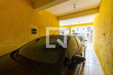 Casa à venda com 325m², 5 quartos e 4 vagas Casa à venda com 325m², 5 quartos e 4 vagasGaragem