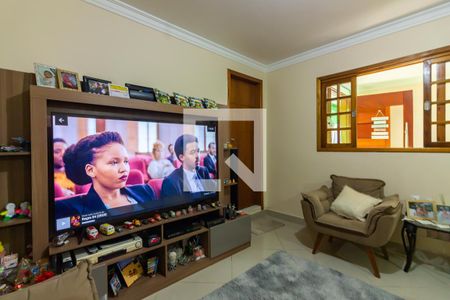 Casa à venda com 325m², 5 quartos e 4 vagas Casa à venda com 325m², 5 quartos e 4 vagasSala 2