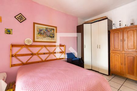 Casa à venda com 325m², 5 quartos e 4 vagas Casa à venda com 325m², 5 quartos e 4 vagasQuarto 3