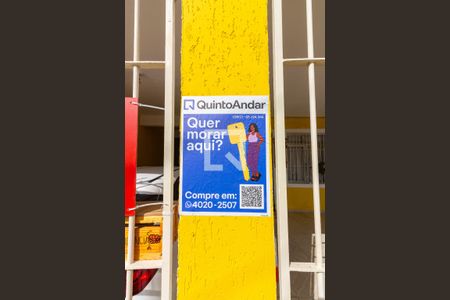 Casa à venda com 325m², 5 quartos e 4 vagas Casa à venda com 325m², 5 quartos e 4 vagasPlaca de Anuncio