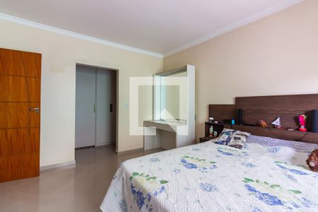 Casa à venda com 325m², 5 quartos e 4 vagas Casa à venda com 325m², 5 quartos e 4 vagasQuarto 4