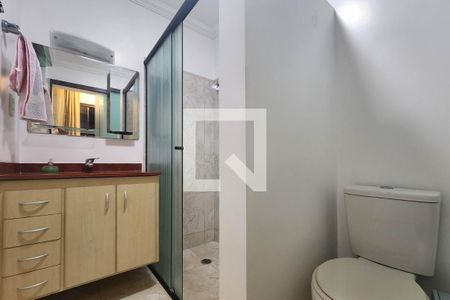 Casa à venda com 215m², 4 quartos e 6 vagas Casa à venda com 215m², 4 quartos e 6 vagasBanheiro da Suíte 2