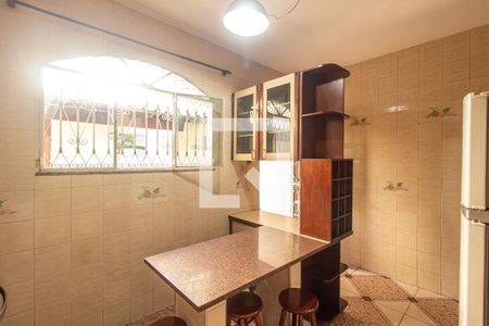 Casa de condomínio para alugar com 417m², 4 quartos e 3 vagasCozinha