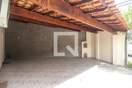 Casa de condomínio para alugar com 417m², 4 quartos e 3 vagasGaragem