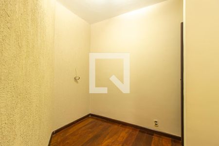 Casa de condomínio para alugar com 417m², 4 quartos e 3 vagasQuarto 3