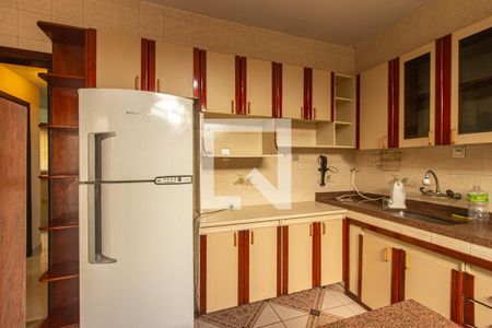 Casa de condomínio para alugar com 417m², 4 quartos e 3 vagasCozinha