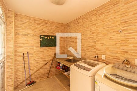 Casa de condomínio para alugar com 417m², 4 quartos e 3 vagasÁrea de Serviço